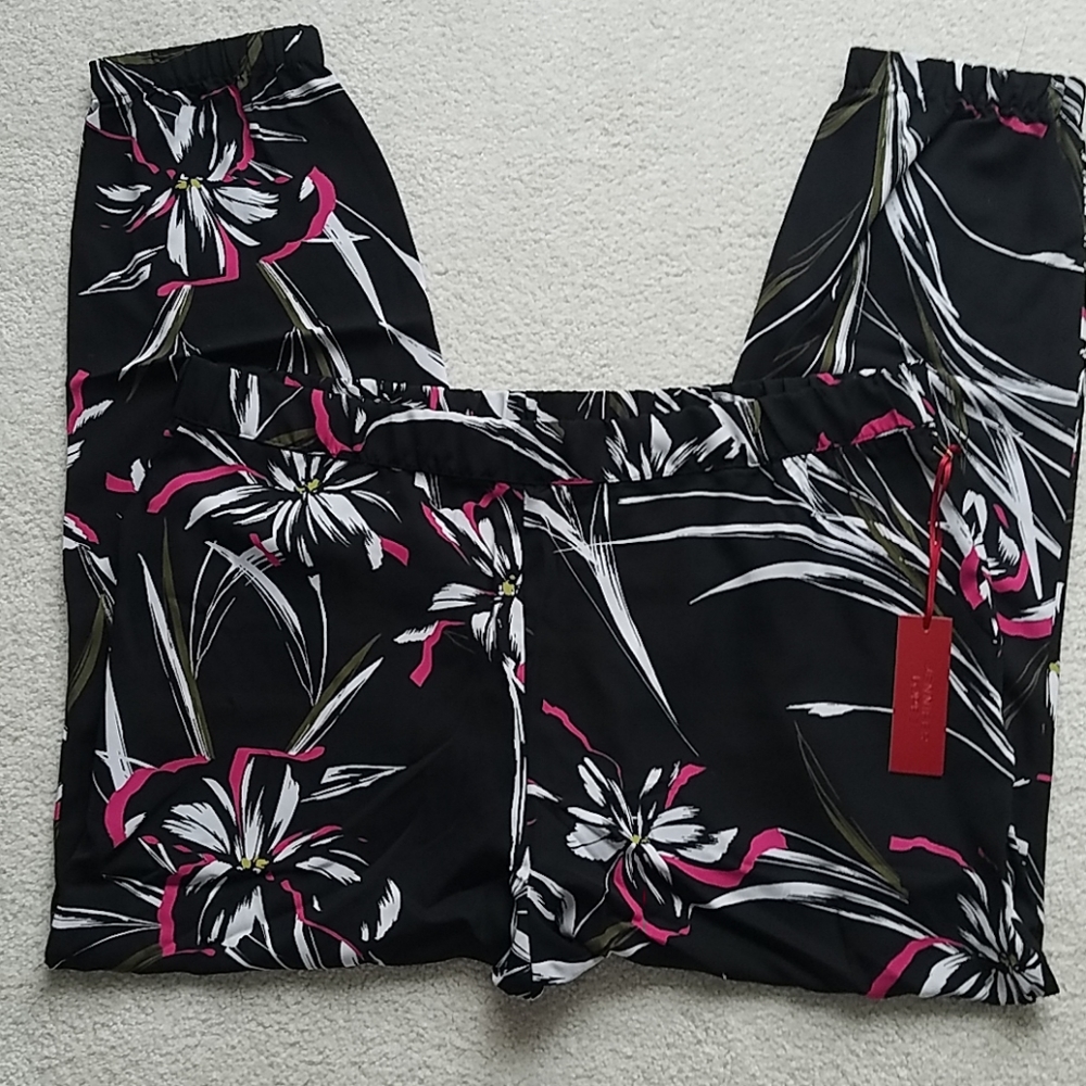 Jennifer Lopez jogger pants - Picture 4 of 9